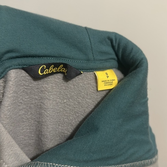 Cabela's Gray Long Sleeve Boxy Hoodie - Picture 5 of 5